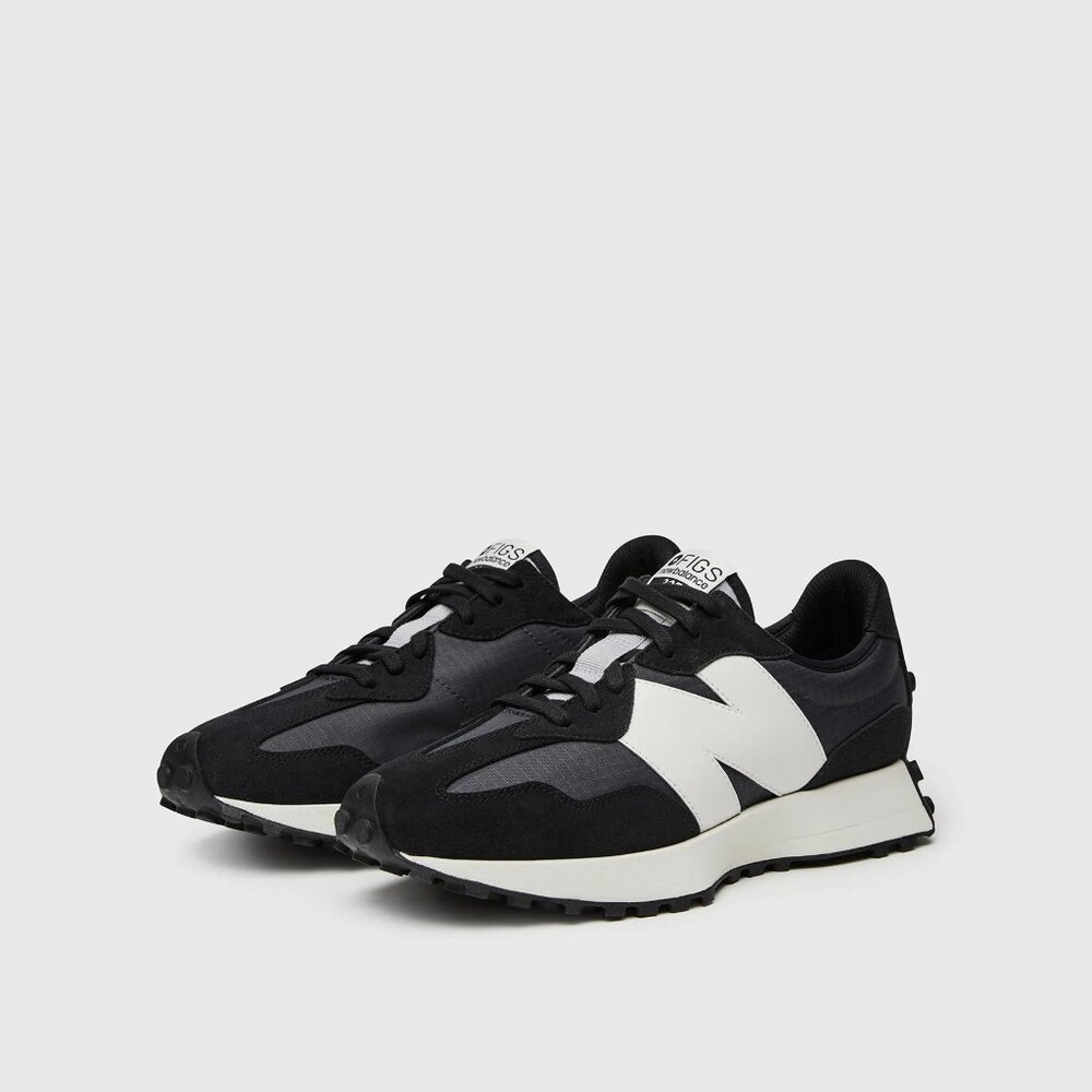 Brand new with tags FIGS | New Balance 327
